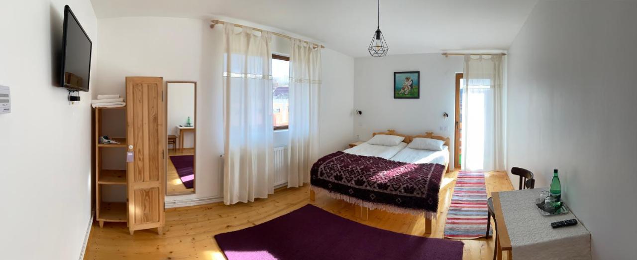 Hotel Poème à Sighetu Marmaţiei Extérieur photo