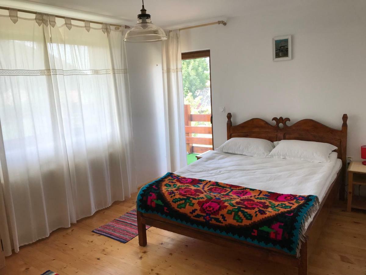 Hotel Poème à Sighetu Marmaţiei Extérieur photo